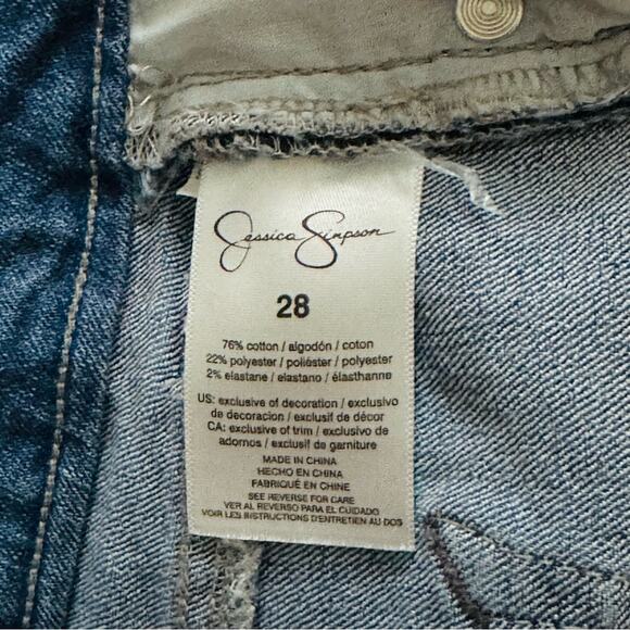 Jessica Simpson Denim Shorts Distressed Raw Hem Denim Jean Shorts Size 28 - Picture 10 of 11
